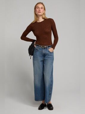 Wide-Leg High-Rise Jeans in Medium Blue
